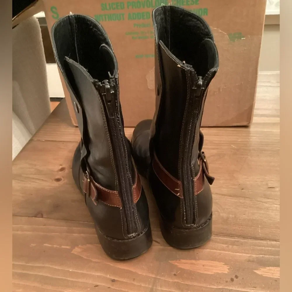 ANTHROPOLOGIE EVERYBODY BOOTS BY BZ MODA SIZE 39.5 BELTED LEATHER MOTO BOOTS